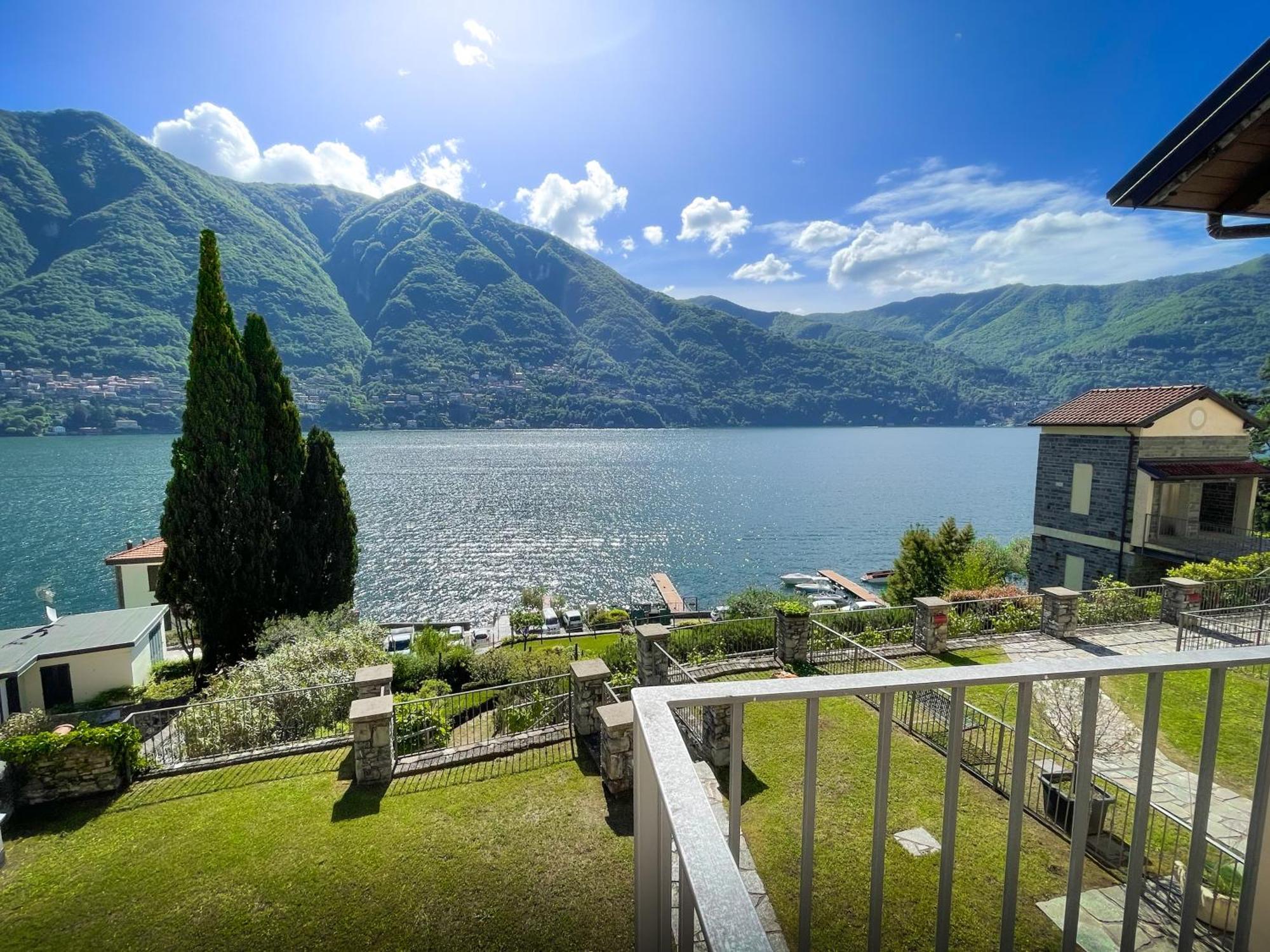 Villa Luminosa Laglio - Private Parking, Garden Екстериор снимка